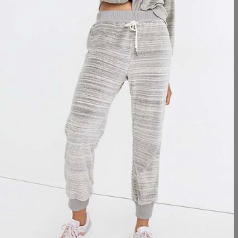 🎁BNWT Madewell Velour Slim Joggers🎁